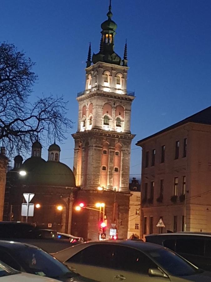לבוב Апартаменти У Шевальє. מראה חיצוני תמונה